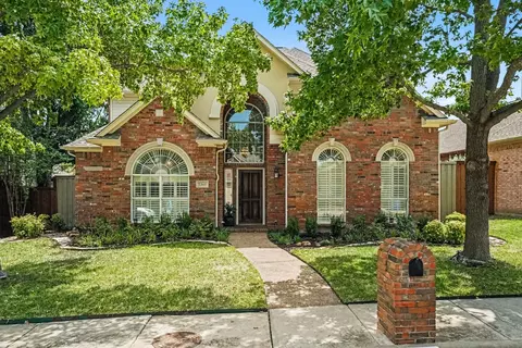 5360 Gatesworth Ln, Dallas, TX 75287