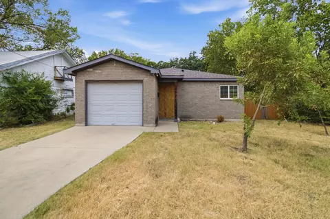 3923 Metropolitan Ave, Dallas, TX 75210