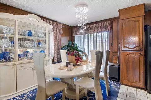 Dining - 3117 N 15th St, Waco, TX 76708 photo 1 of 2