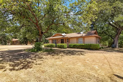 Exterior - 3117 N 15th St, Waco, TX 76708 photo 2 of 7