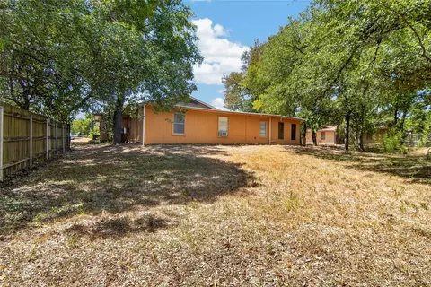 Exterior - 3117 N 15th St, Waco, TX 76708 photo 7 of 7