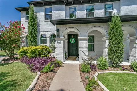 2301 Queen Morgan Ln, Lewisville, TX 75056