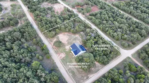 335 Ponderosa St, Bowie, TX 76230