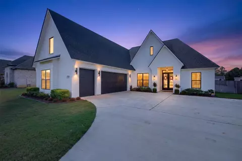 397 Newburn Ln, Shreveport, LA 71106
