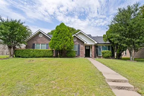 6823 Sharps Dr, Plano, TX 75023
