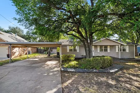 4305 Lucero Dr, Granbury, TX 76048