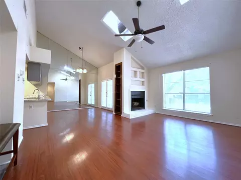 7525 Holly Hill Dr #10, Dallas, TX 75231