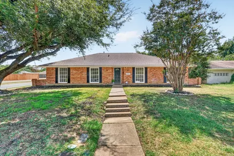 6301 Wheaton Dr, Fort Worth, TX 76133