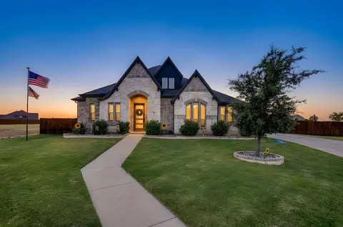340 Trail Dust Dr, Godley, TX 76044