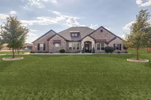 110 High Ridge Ct, Decatur, TX 76234