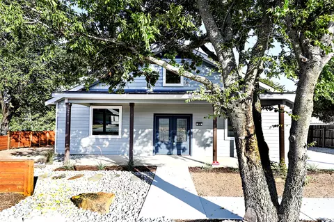 202 Strong St, Bowie, TX 76230