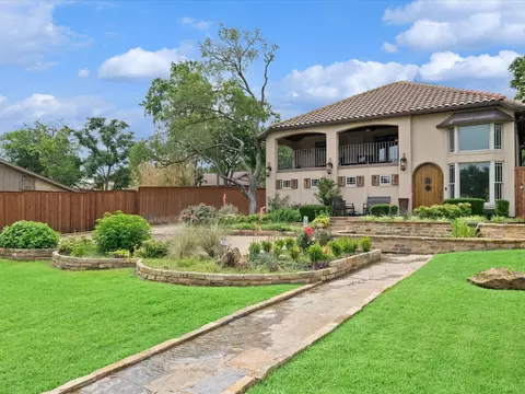 306 E Rochelle Blvd, Irving, TX 75062
