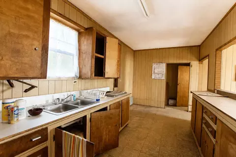Kitchen - 216 Pr 3463, Gladewater, TX 75647 photo 4 of 4