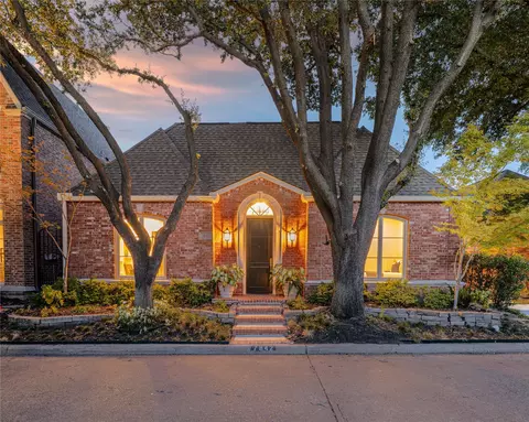 7842 Caruth Ct, Dallas, TX 75225