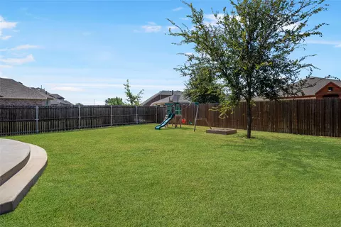 Exterior - 1021 Sheldon Dr, Anna, TX 75409 photo 6 of 7