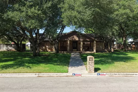 2802 Good Shepherd Dr, Brownwood, TX 76801