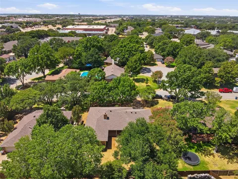View/Area - 314 Brookside Dr, Grapevine, TX 76051 photo 4 of 10