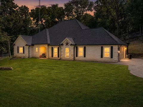 113 Oak Branch Ct, Waxahachie, TX 75167