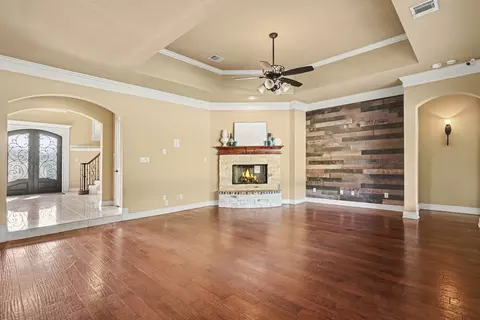 6909 Heritage Oaks Dr, Mansfield, TX 76063