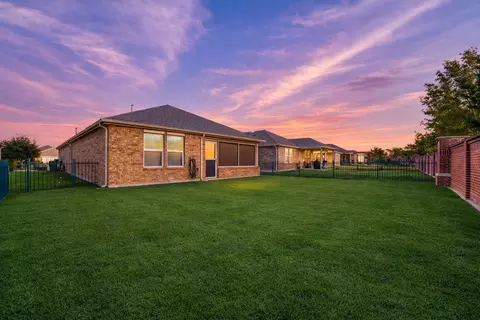 2325 Beachfront Dr, Frisco, TX 75036