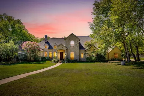392 Creek Bend Dr, Aledo, TX 76008