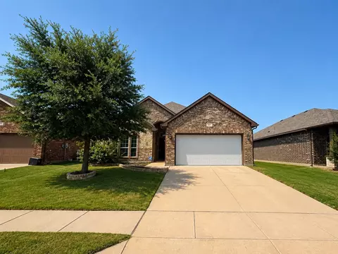 321 Avila Ln, Haslet, TX 76052