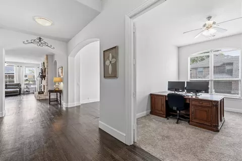 Entry Way - 157 Daniel Dr, Van Alstyne, TX 75495 photo 3 of 3