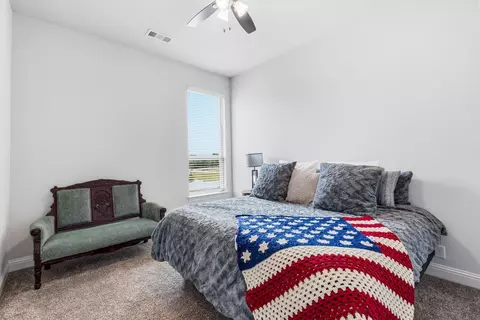 Bedroom - 157 Daniel Dr, Van Alstyne, TX 75495 photo 3 of 3