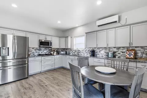Kitchen - 157 Daniel Dr, Van Alstyne, TX 75495 photo 4 of 4