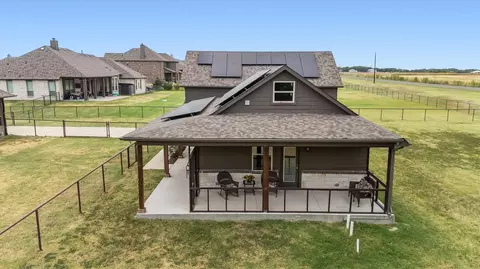 Exterior - 157 Daniel Dr, Van Alstyne, TX 75495 photo 3 of 5
