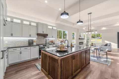 3021 Avenue J, Fort Worth, TX 76105