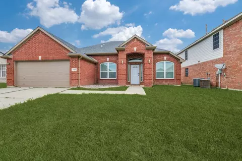 409 Creek Point Ln, Arlington, TX 76002