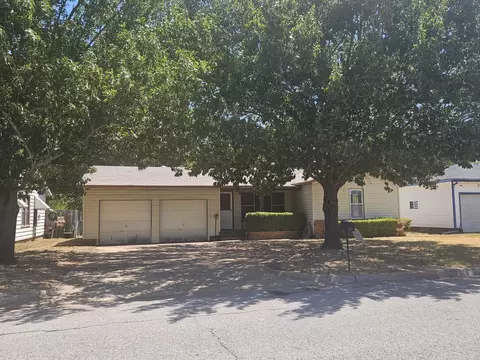 540 Harrison Ln, Hurst, TX 76053
