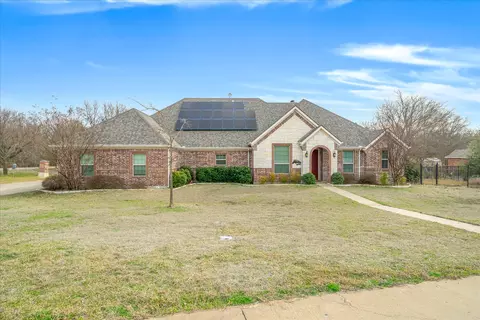 1088 Stephen Ct, Farmersville, TX 75442