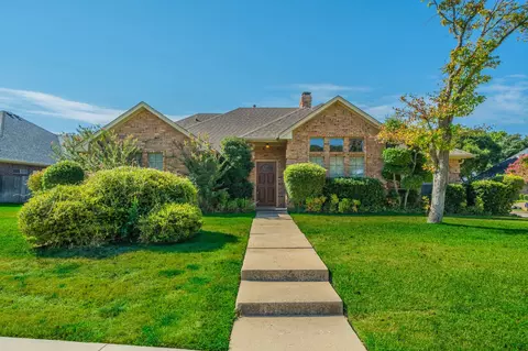 529 Winston St, Grand Prairie, TX 75052