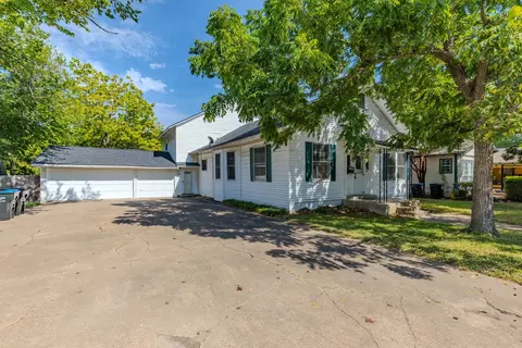 3821 Pine St, Greenville, TX 75401