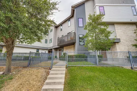 6100 Hudson St #2, Dallas, TX 75206