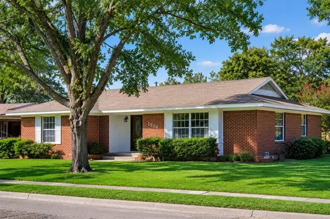 1824 Westway Ave, Garland, TX 75042