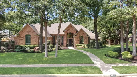 802 Brazos Dr, Southlake, TX 76092