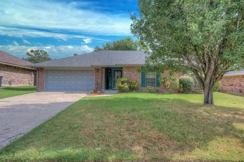 9335 Lytham Dr, Shreveport, LA 71129