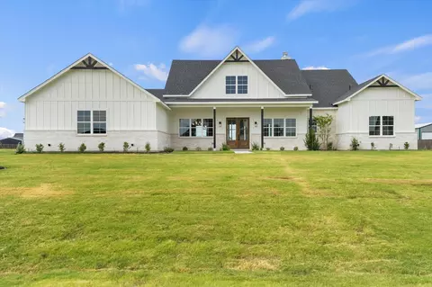 10641 Rye Bread Ln, Venus, TX 76084