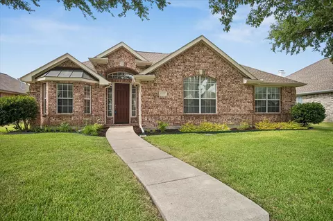 1537 Bosque Dr, Carrollton, TX 75010