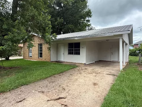 4911 Dahlia Dr, Bossier City, LA 71111