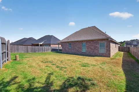 Exterior - 217 Danielle Dr, Benton, LA 71006 photo 4 of 5