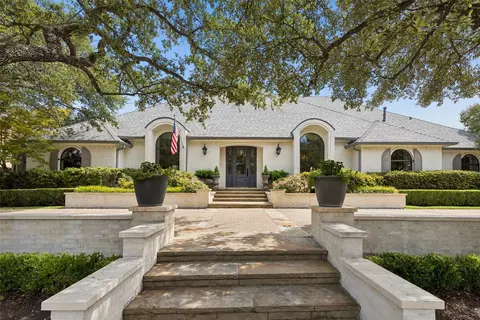 17020 Club Hill Dr, Dallas, TX 75248