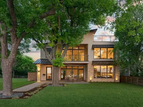 9210 W Lake Highlands Dr, Dallas, TX 75218