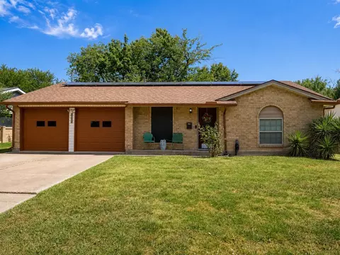 3122 Lark Ln, Irving, TX 75062