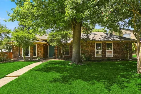 4300 Downsview Ct, Arlington, TX 76016