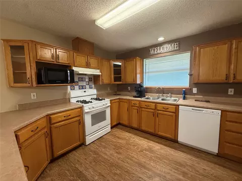 Kitchen - 601 Highway 588, Comanche, TX 76442 photo 1 of 6