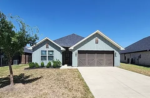 905 Rodgers Ave, Godley, TX 76044